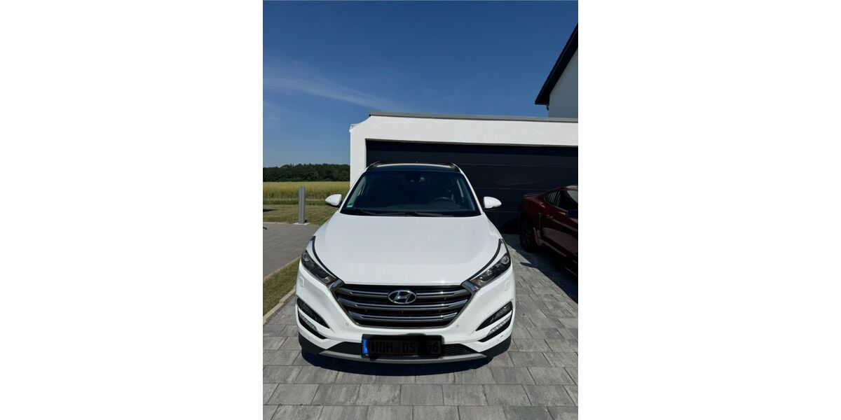 Hyundai TUCSON 130.000 km 13.099 &euro; Gerstetten 89547
