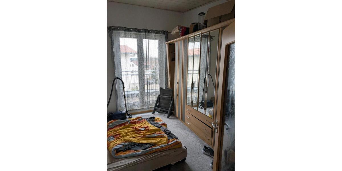 Dachgeschoßwohnung Aalen Ebnat - 2.5 Zimmer, 83 m&sup2;, 1.150&euro; | Angebot:26036678
