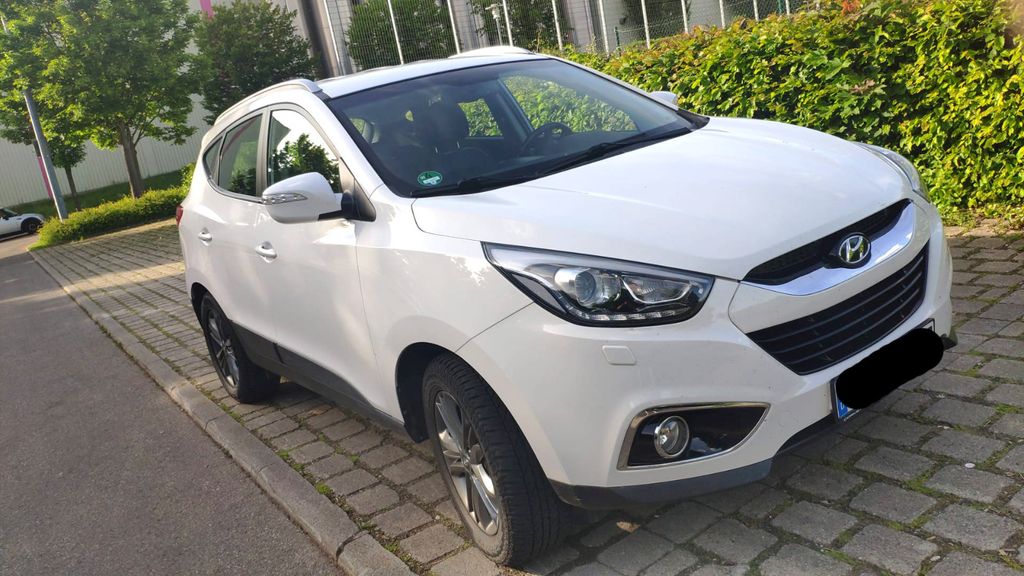 Hyundai TUCSON 120.000 km 11.000 &euro; Durlangen 73568