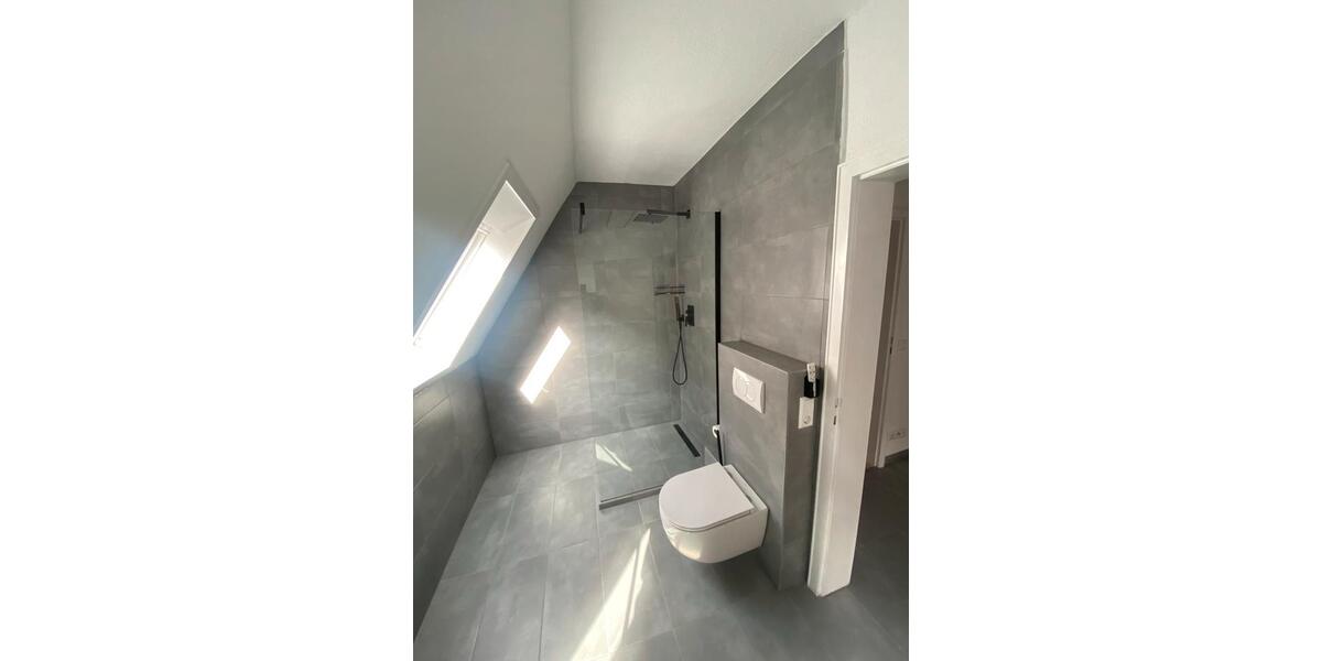 Dachgeschoßwohnung Ellwangen (Jagst) - 2 Zimmer, 60 m&sup2;, 800&euro; | Angebot:25791221