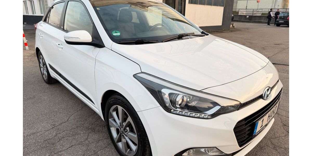 Hyundai i20 91.000 km 9.990 &euro; Aalen 73431