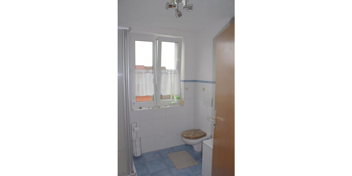 Dachgeschoßwohnung Ellwangen (Jagst) - 4 Zimmer, 78 m&sup2;, 750&euro; | Angebot:26030731