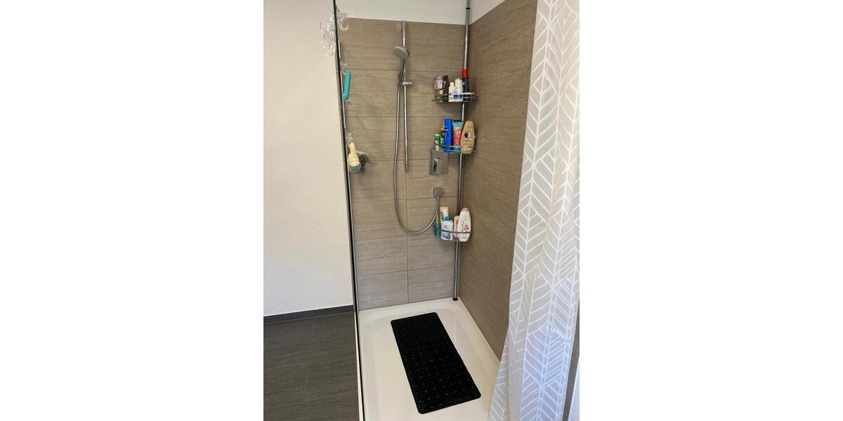 Erdgeschoßwohnung Rosenberg - 5.5 Zimmer, 142 m&sup2;, 1.200&euro; | Angebot:25944180