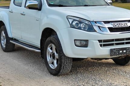 Isuzu D-Max 243.000 km 11.500 &euro; Lauchheim 73466