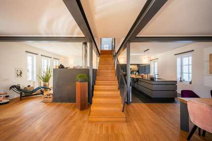 Haus Schwäbisch Gmünd - 9 Zimmer, 354 m&sup2;, 1.890.000&euro; | Angebot:25816380