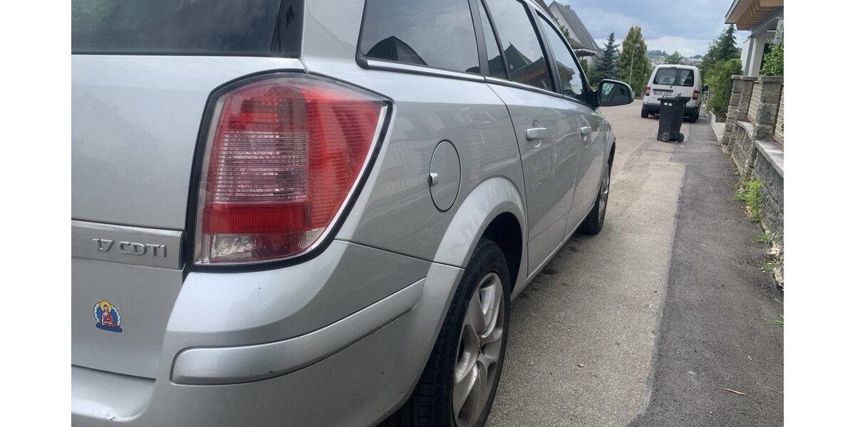 Opel Astra H Caravan 260.000 km 1.300 &euro; Aalen 73430