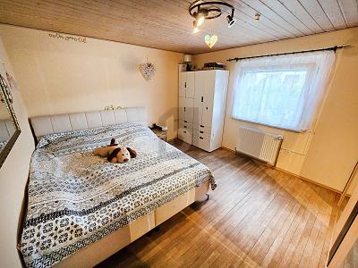 CHARMANT, ZENTRAL UND NACHHALTIG, MIT VIEL PLATZ - Einfamilienhaus Lorch | Angebot:27229356