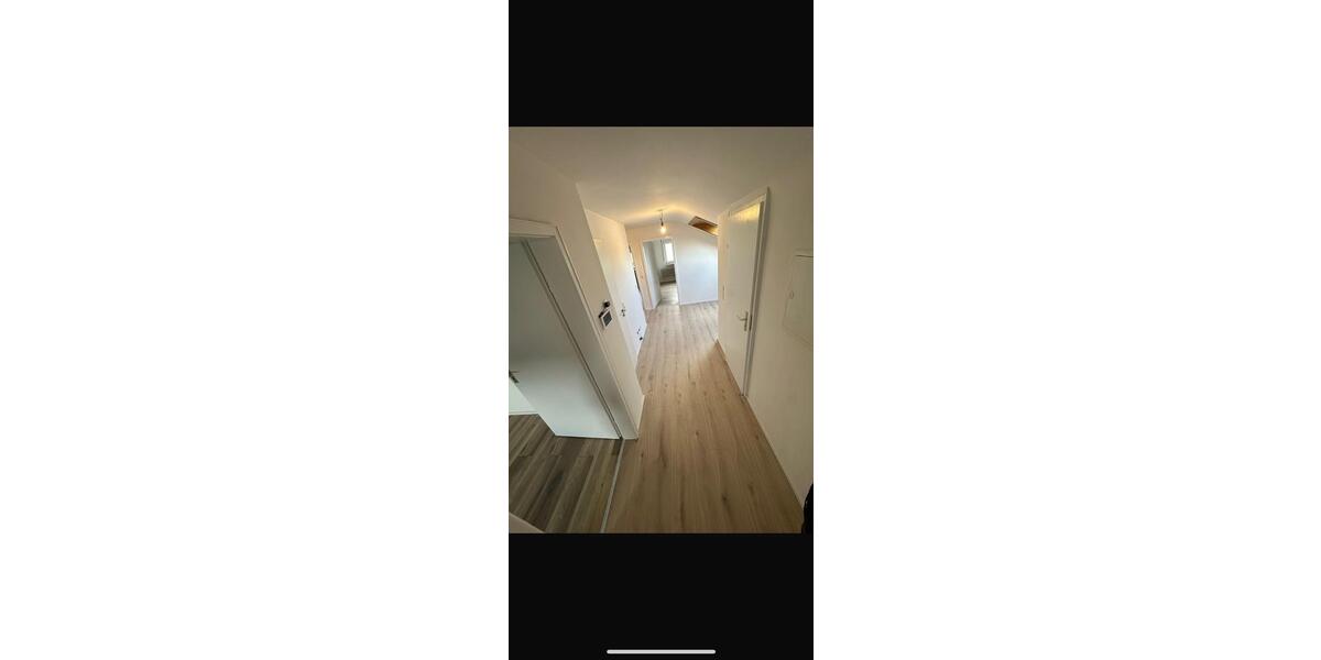 Dachgeschoßwohnung Aalen Dewangen - 3 Zimmer, 71 m&sup2;, 1.050&euro; | Angebot:26634524