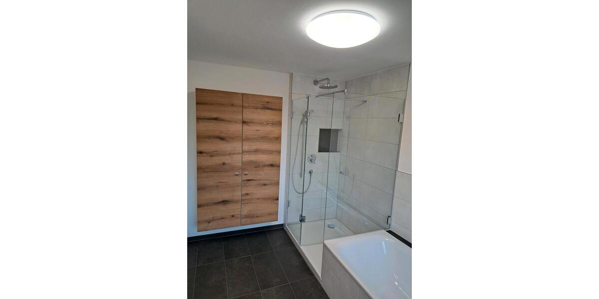 Erdgeschoßwohnung Ellwangen (Jagst) - 3 Zimmer, 127 m&sup2;, 1.650&euro; | Angebot:25632717