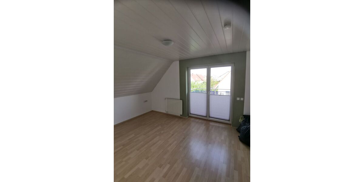 Moderne 4,5-Zimmer Dachgeschosswohnung mit Balkon & EBK - Appartement Schwäbisch Gmünd Bargau | Angebot:27492971