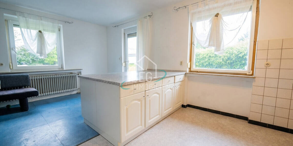 Mehrfamilienhaus, Wohnhaus Durlangen - 7 Zimmer, 190 m&sup2;, 320.000&euro; | Angebot:26657321