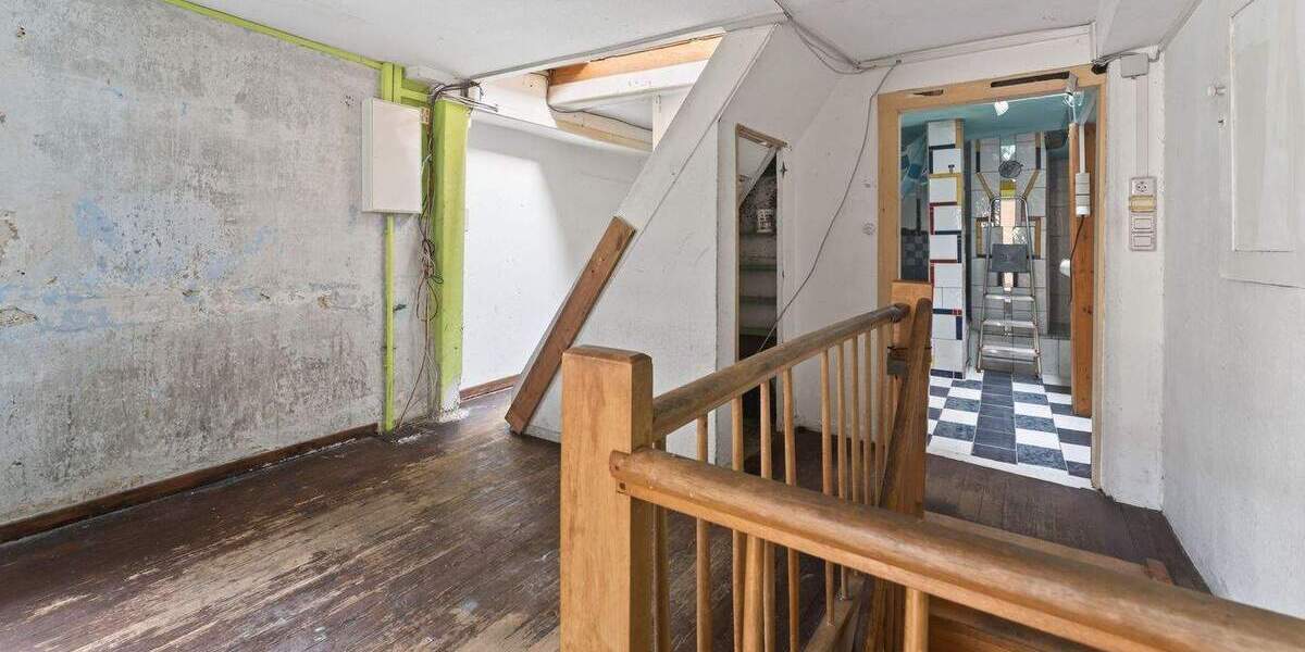 Mehrfamilienhaus, Wohnhaus Schwäbisch Gmünd - 9 Zimmer, 155 m&sup2;, 249.000&euro; | Angebot:25776973