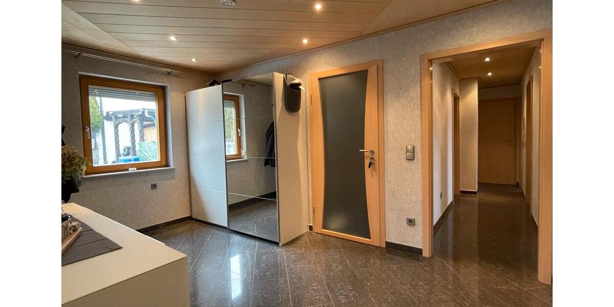 Erdgeschoßwohnung Hüttlingen - 3 Zimmer, 105 m&sup2;, 285.000&euro; | Angebot:24785567