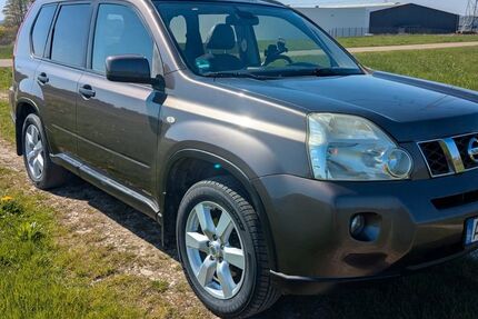 Nissan X-Trail 206.070 km 3.950 &euro; Hüttlingen 73460