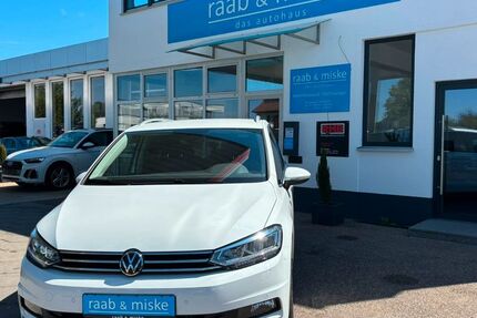 VW Touran 44.900 km 26.490 &euro; Essingen 73457