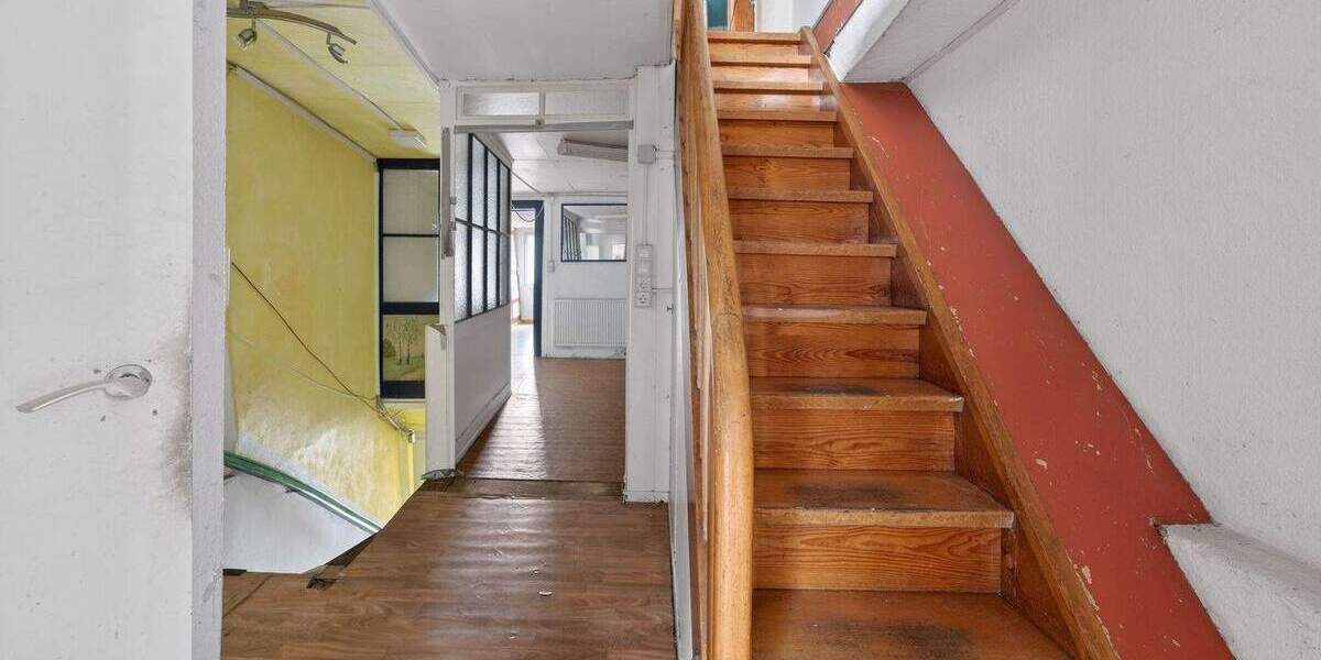 Mehrfamilienhaus, Wohnhaus Schwäbisch Gmünd - 9 Zimmer, 155 m&sup2;, 249.000&euro; | Angebot:25776970