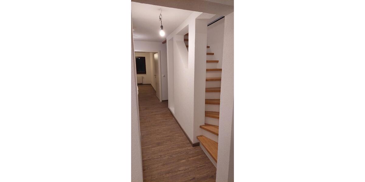Maisonettenwohnung Schwäbisch Gmünd - 5 Zimmer, 133 m&sup2;, 1.350&euro; | Angebot:26035428