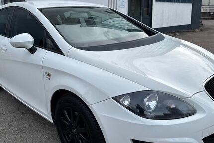 Seat Leon 177.000 km 3.599 &euro; Aalen 73431