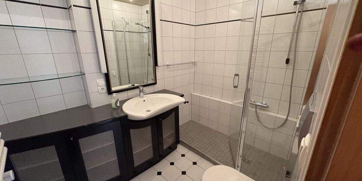 Etagenwohnung Böbingen an der Rems Böbingen - 4 Zimmer, 94 m&sup2;, 1.000&euro; | Angebot:25866356