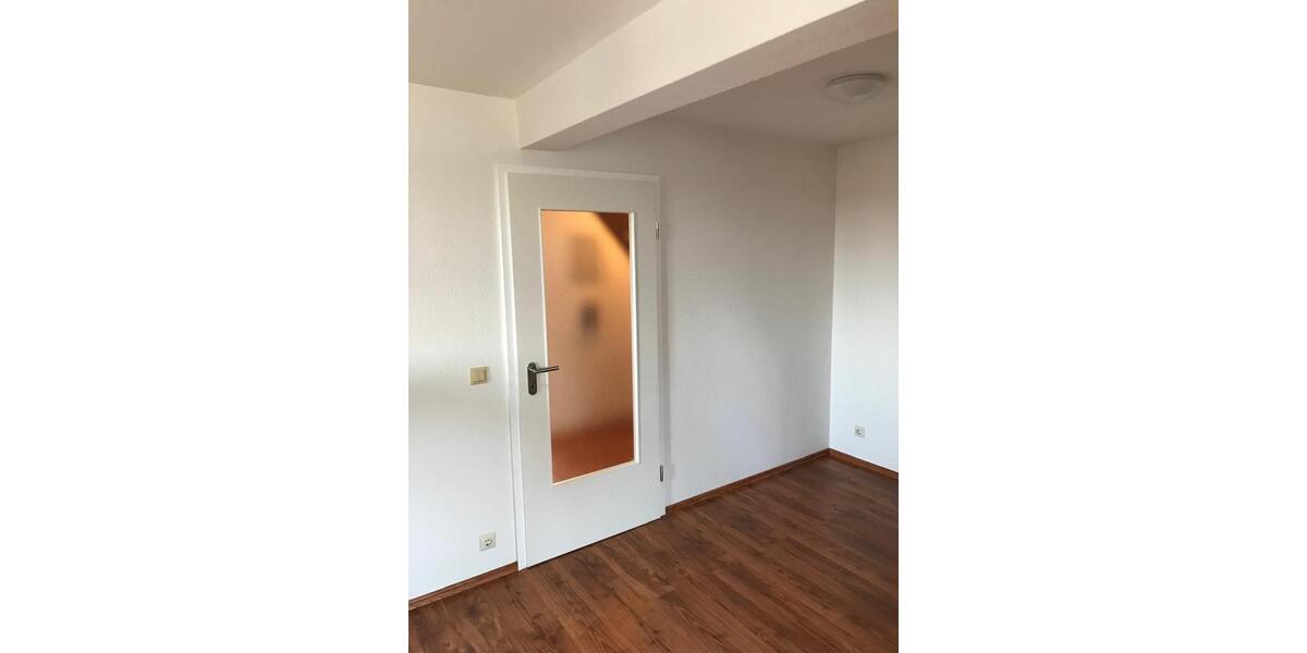 Dachgeschoßwohnung Alfdorf - 2.5 Zimmer, 71 m&sup2;, 880&euro; | Angebot:26341789