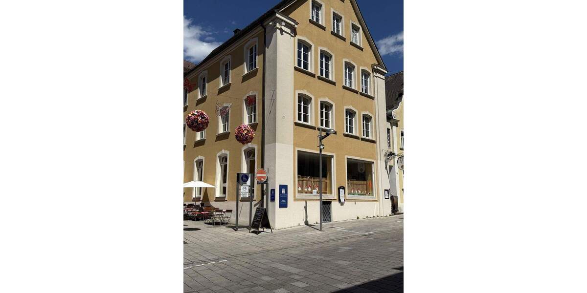 Etagenwohnung Ellwangen - 6 Zimmer, 136 m&sup2;, 1.360&euro; | Angebot:25657526