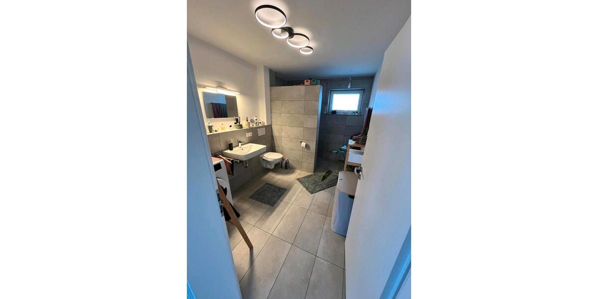 Etagenwohnung Jagstzell - 3.5 Zimmer, 104 m&sup2;, 1.000&euro; | Angebot:25948418