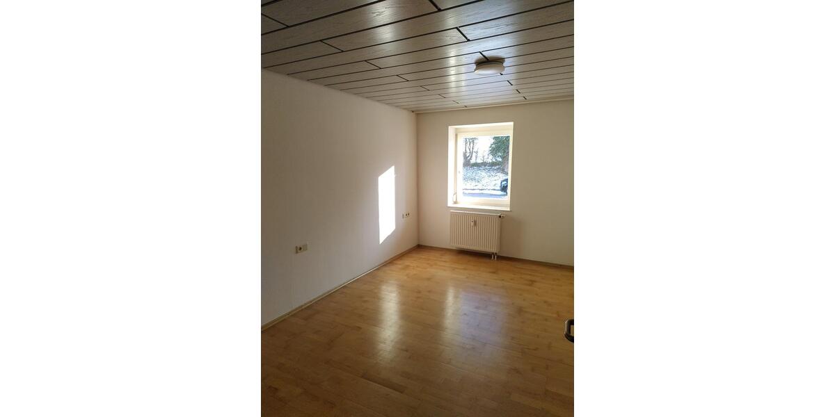 Erdgeschoßwohnung Bopfingen - 3 Zimmer, 60 m&sup2;, 600&euro; | Angebot:25902070