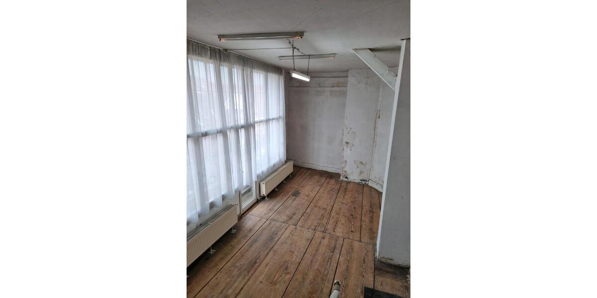 Dachgeschoßwohnung Schwäbisch Gmünd - 4 Zimmer, 120 m&sup2;, 900&euro; | Angebot:25963142
