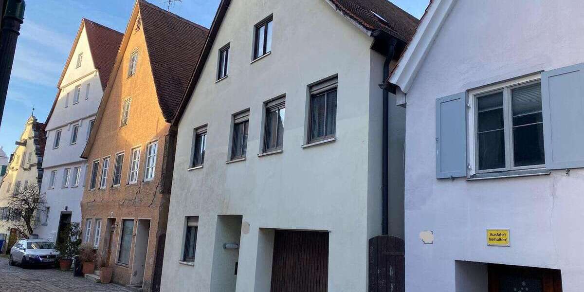 Einfamilienhaus Nördlingen - 6 Zimmer, 125 m&sup2;, 395.000&euro; | Angebot:25435321