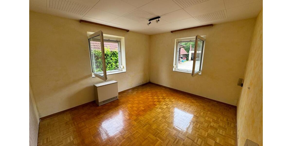 Mehrfamilienhaus, Wohnhaus Schwäbisch Gmünd Bargau - 9 Zimmer, 189 m&sup2;, 279.000&euro; | Angebot:26358257