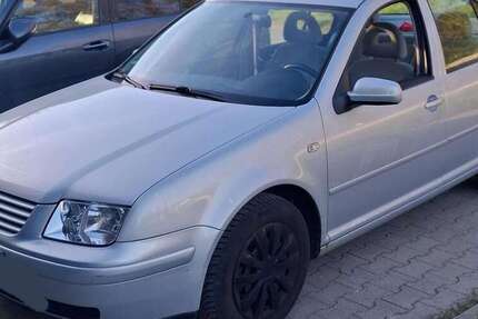 VW Bora 63.000 km 3.500 &euro; Königsbronn 89551