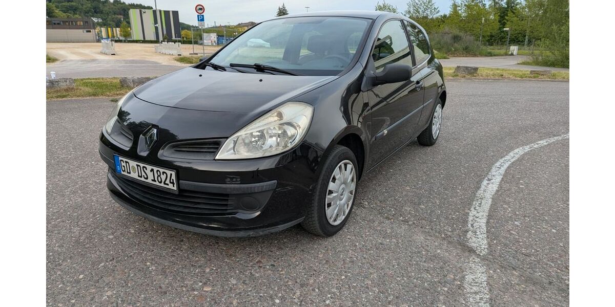 Renault Clio 147.500 km 1.950 &euro; Schwäbisch Gmünd 73525
