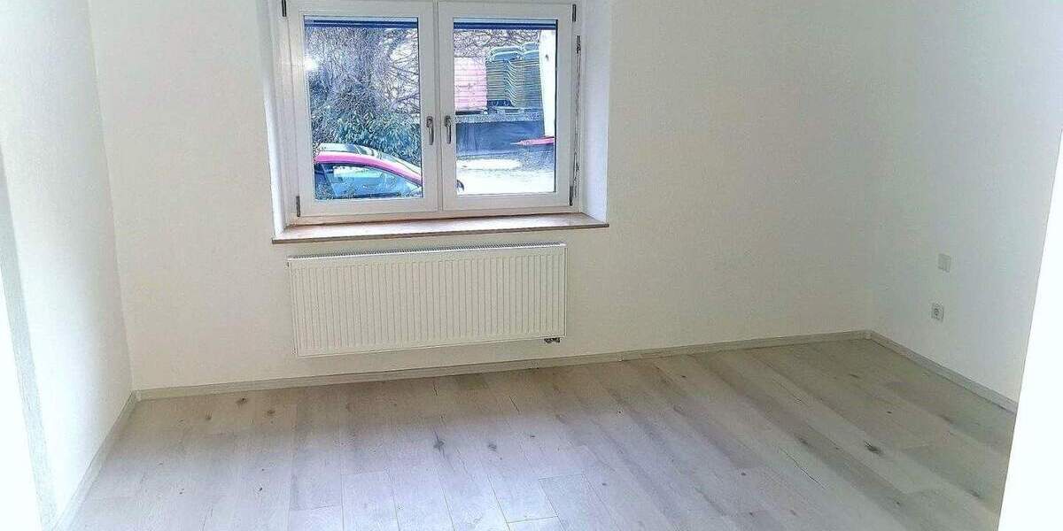 Etagenwohnung Nattheim Fleinheim - 3 Zimmer, 96 m&sup2;, 150.000&euro; | Angebot:25865264