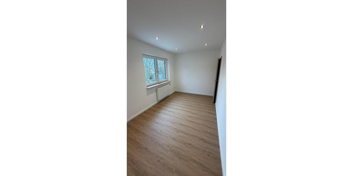 Etagenwohnung Mutlangen - 4 Zimmer, 110 m&sup2;, 1.300&euro; | Angebot:25843633