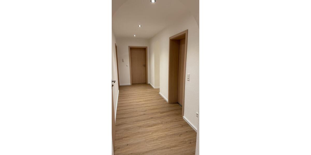 Erdgeschoßwohnung Mutlangen - 4 Zimmer, 110 m&sup2;, 1.300&euro; | Angebot:25843420