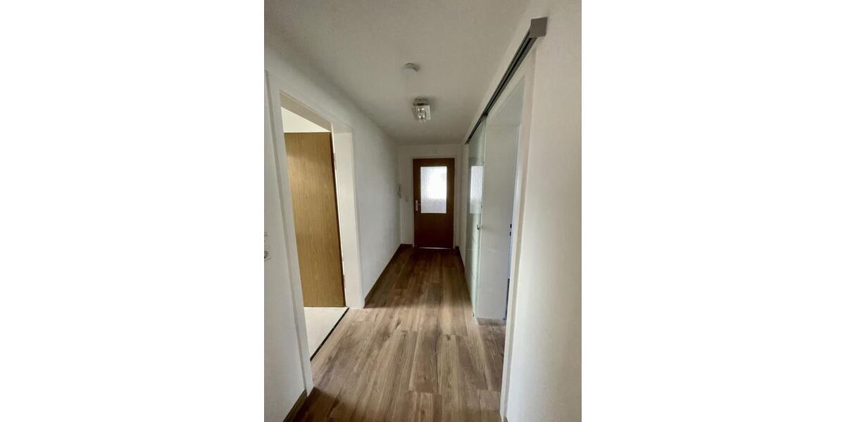 Dachgeschoßwohnung Nattheim - 3 Zimmer, 65 m&sup2;, 780&euro; | Angebot:25340815