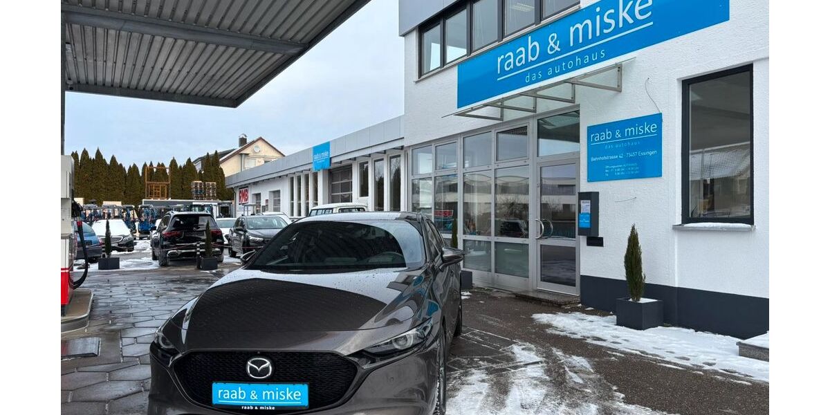Mazda 3 90.700 km 16.790 &euro; Essingen 73457