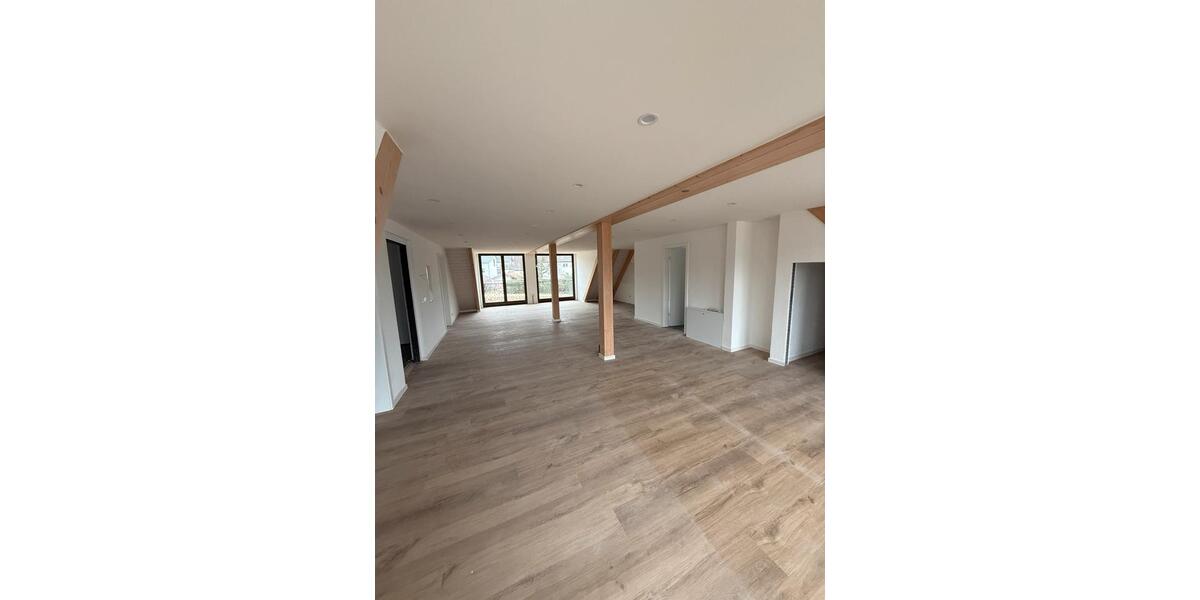 Dachgeschoßwohnung Aalen - 1 Zimmer, 60 m&sup2;, 750&euro; | Angebot:25446937