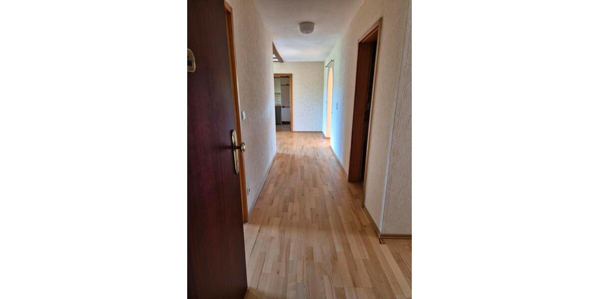 Etagenwohnung Aalen Unterkochen - 3.5 Zimmer, 95 m&sup2;, 280.000&euro; | Angebot:25408184