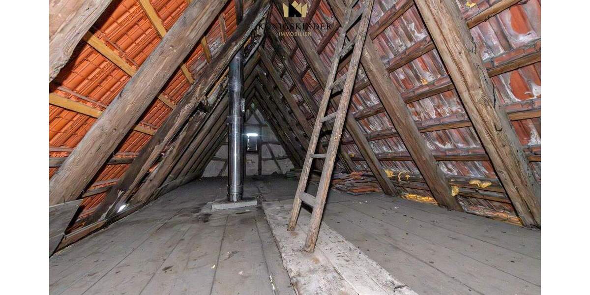 Mehrfamilienhaus, Wohnhaus Heidenheim-Schnaitheim Schnaitheim - 7 Zimmer, 180 m&sup2;, 379.000&euro; | Angebot:25680017