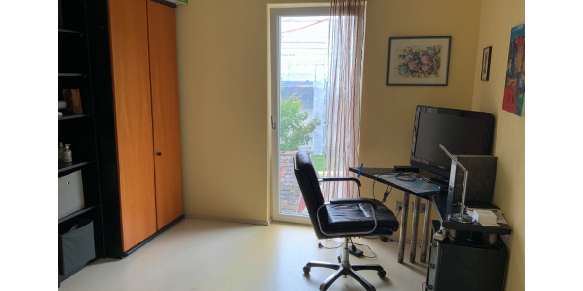 Einfamilienhaus Bopfingen - 6 Zimmer, 260 m&sup2;, 2.400&euro; | Angebot:25845679