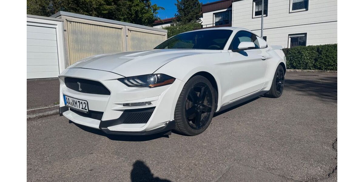 Ford Mustang 98.900 km 18.400 &euro; Aalen 73431