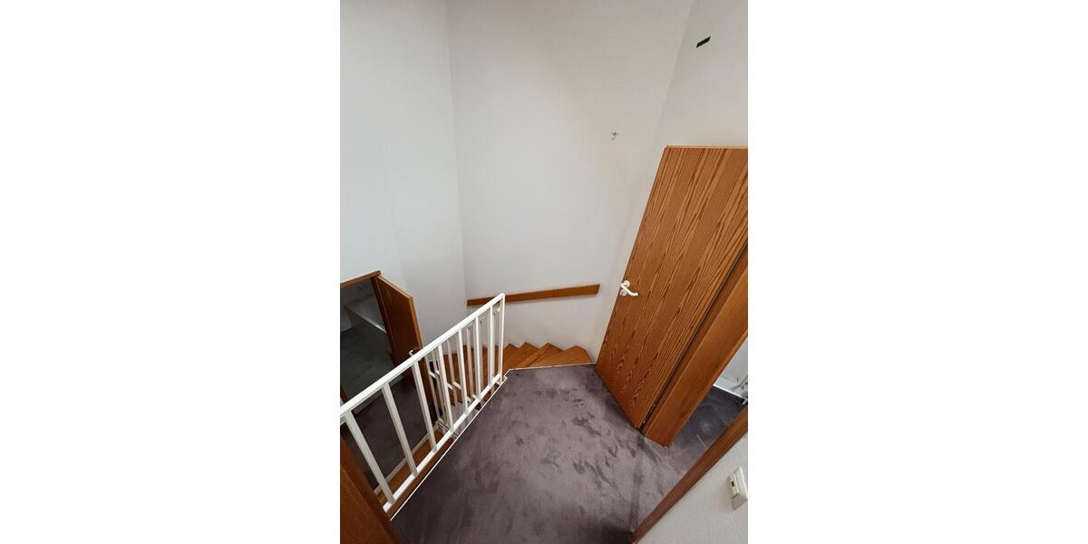 Reihenhaus Aalen Attenhofen - 6.5 Zimmer, 124 m&sup2;, 1.490&euro; | Angebot:26641063
