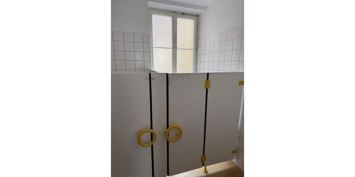 Etagenwohnung Ellwangen - 6 Zimmer, 136 m&sup2;, 1.360&euro; | Angebot:25657526