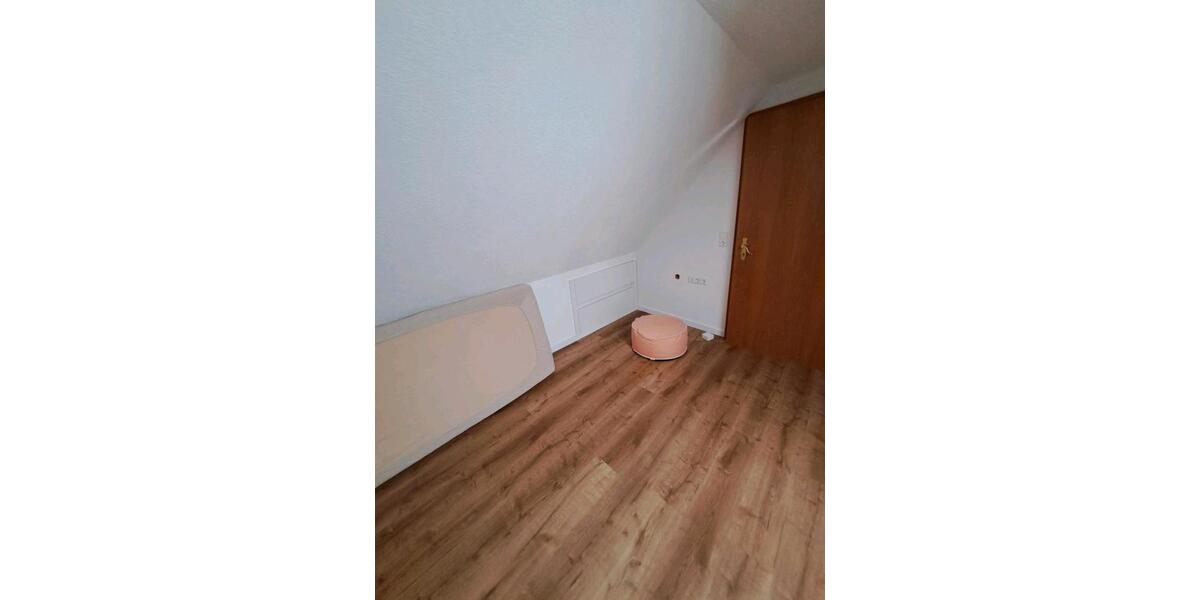 Dachgeschoßwohnung Aalen Ebnat - 3 Zimmer, 55 m&sup2;, 850&euro; | Angebot:27599860