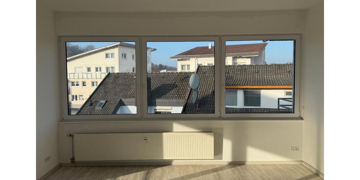 Etagenwohnung Hüttlingen - 3 Zimmer, 100 m&sup2;, 950&euro; | Angebot:25641317