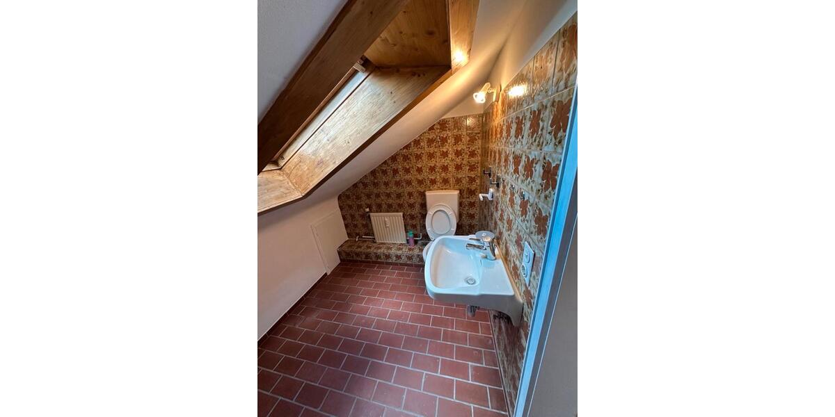 Dachgeschoßwohnung Aalen Dewangen - 3 Zimmer, 71 m&sup2;, 1.050&euro; | Angebot:26636268