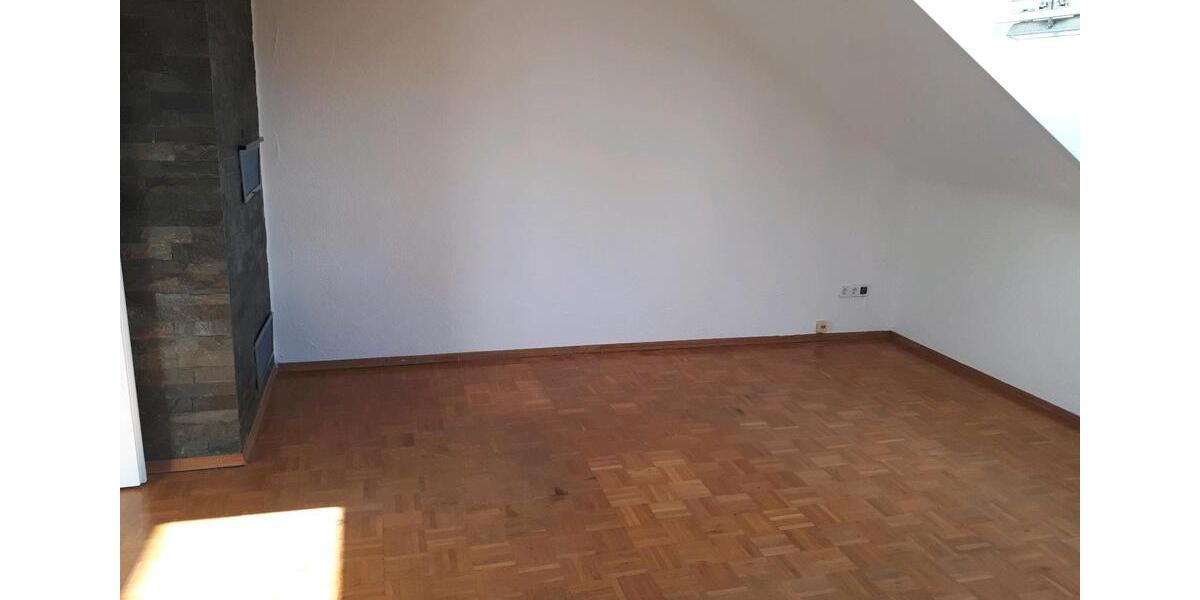 Dachgeschoßwohnung Aalen Unterkochen - 2 Zimmer, 64 m&sup2;, 760&euro; | Angebot:26448405
