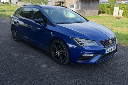 Seat Leon 61.000 km 22.800 &euro; Neuler 73491