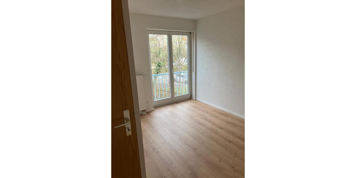 Etagenwohnung Aalen Dewangen - 3.5 Zimmer, 75 m&sup2;, 920&euro; | Angebot:26406576